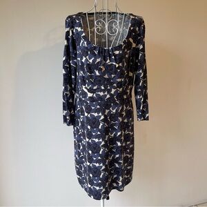 Boden Scoop Neck Sheath Dress white blue Floral Modal/Cotton Size 8 3/4 sleeve